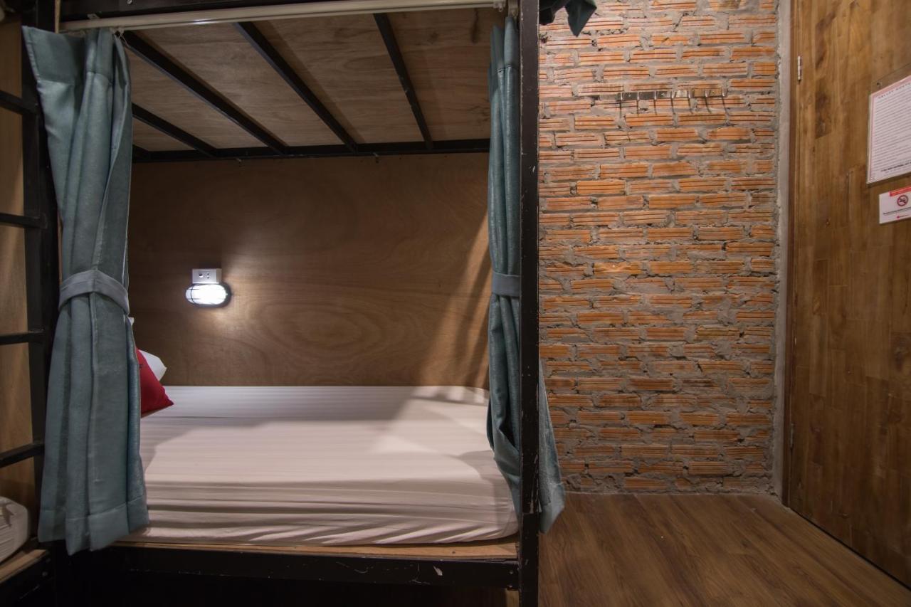 Reddoorz @ Tong Duy Tan Street (Adults Only) Hostel Hanoi Exterior photo