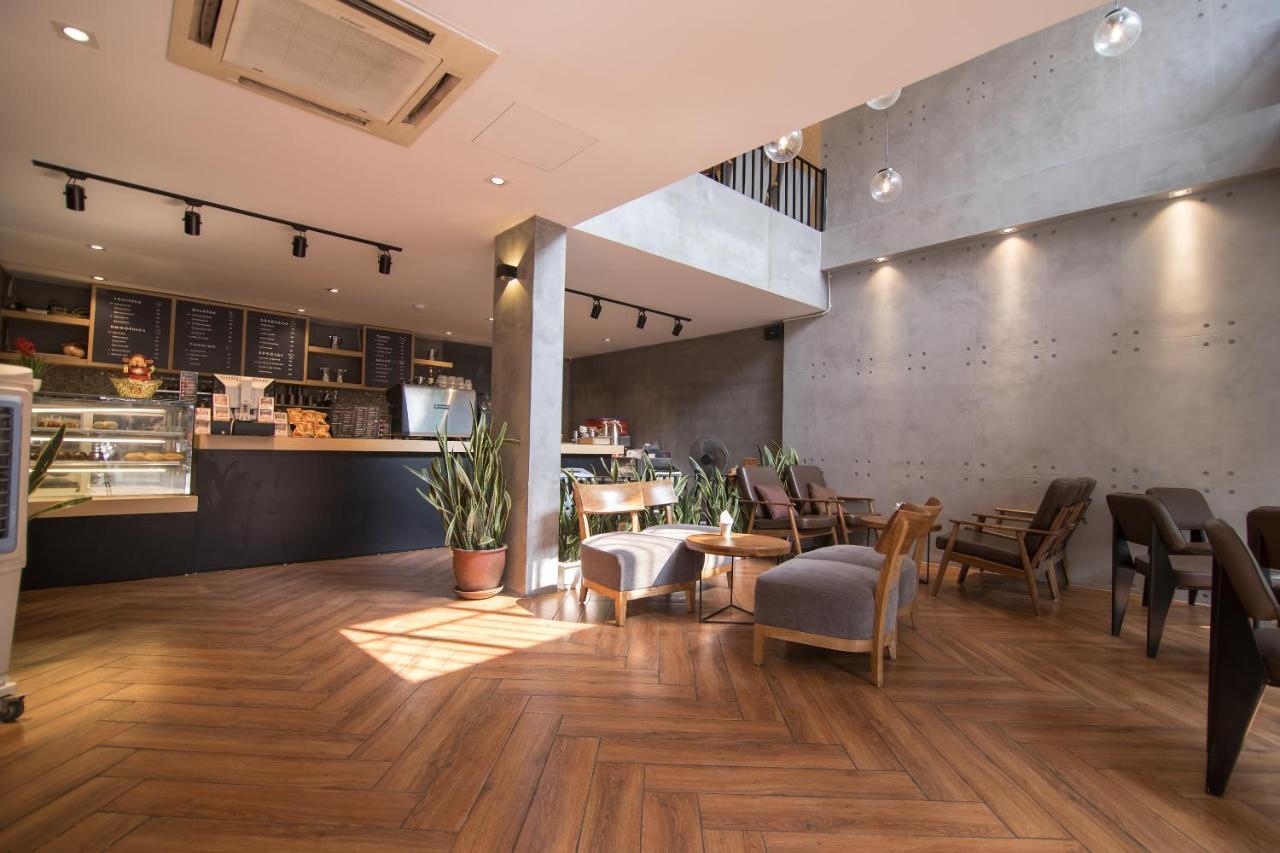 Reddoorz @ Tong Duy Tan Street (Adults Only) Hostel Hanoi Exterior photo