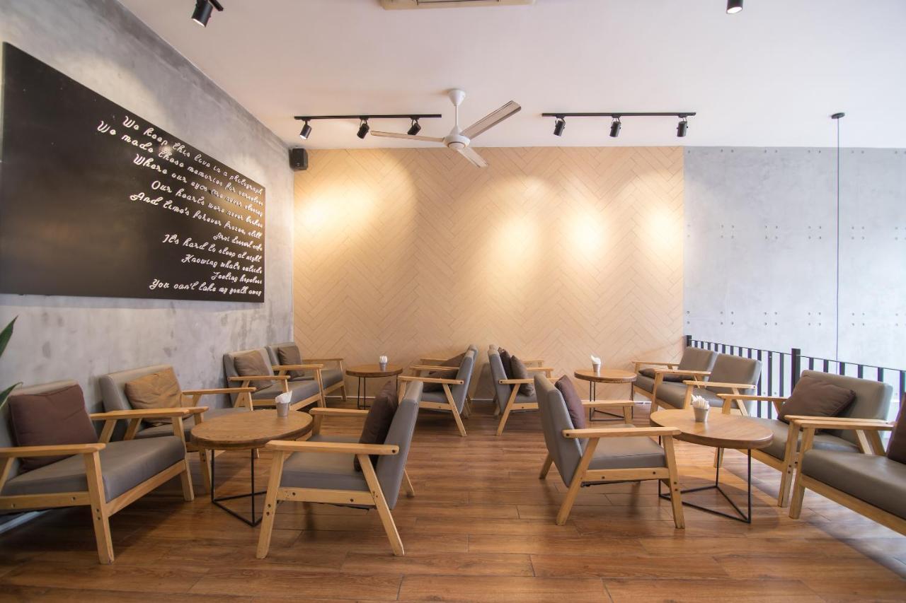 Reddoorz @ Tong Duy Tan Street (Adults Only) Hostel Hanoi Exterior photo